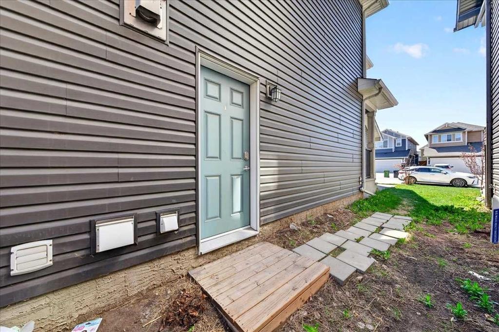 44 Saddlestone Way Ne, Calgary, AB - Outdoor With Exterior