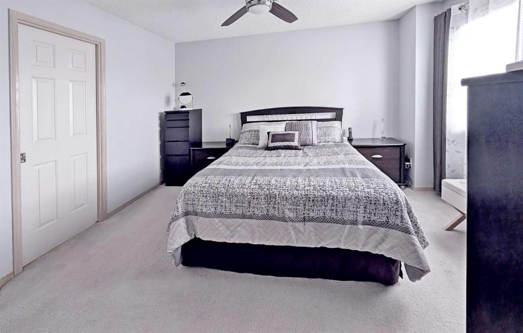 12 Shawbrooke Court Sw, Calgary, AB - Indoor Photo Showing Bedroom