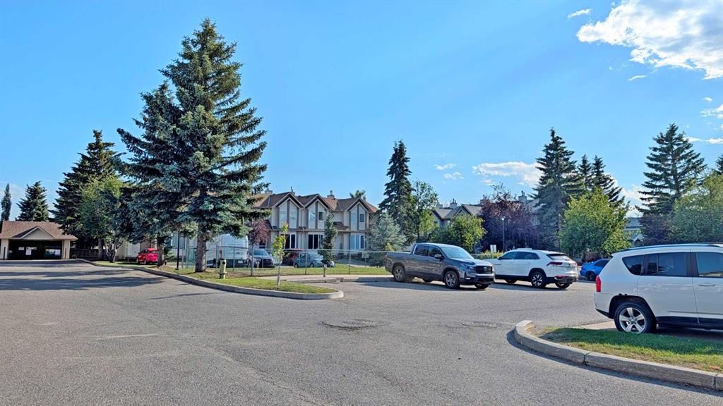 12 Shawbrooke Court Sw, Calgary, AB - Outdoor