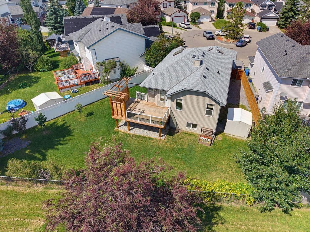 359 Hidden Ranch Place Nw, Calgary, AB - Outdoor