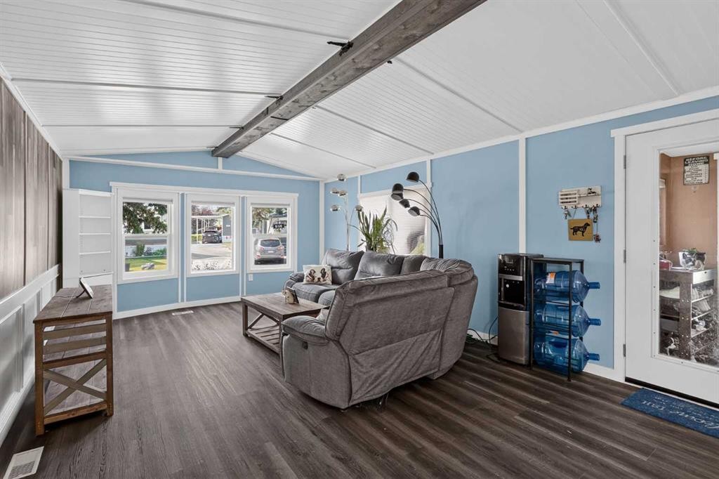 353 Burroughs Circle Ne, Calgary, AB
