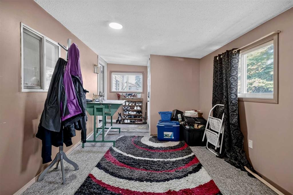 353 Burroughs Circle Ne, Calgary, AB