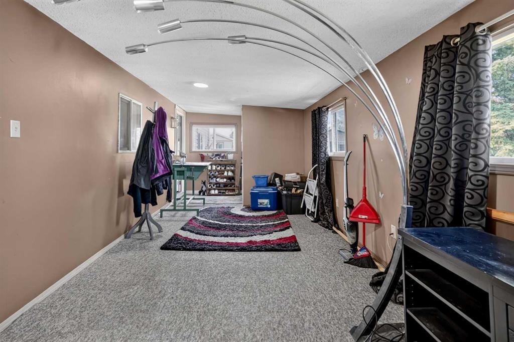 353 Burroughs Circle Ne, Calgary, AB