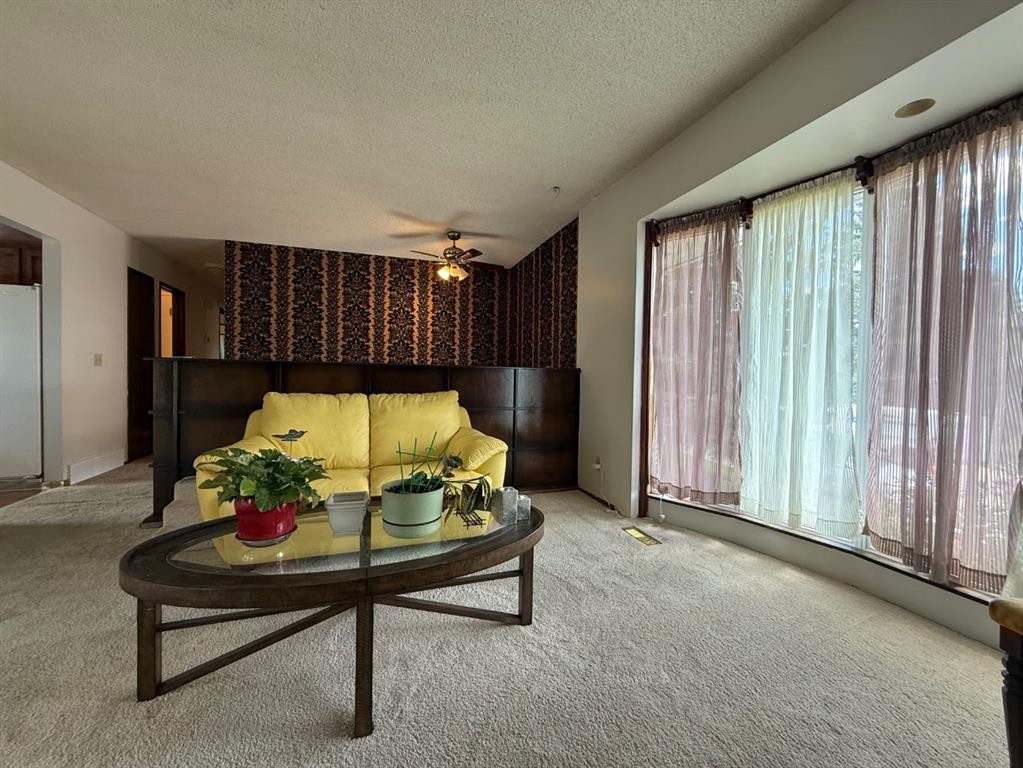 6803 Dalmeny Gate Nw, Calgary, AB - Indoor