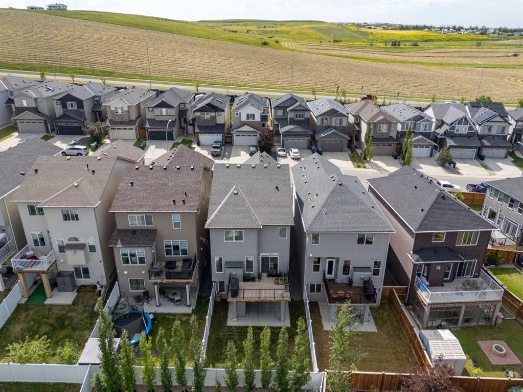 283 Nolanhurst Crescent Nw, Calgary, AB - Outdoor