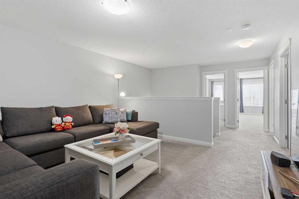 283 Nolanhurst Crescent Nw, Calgary, AB - Indoor Photo Showing Living Room