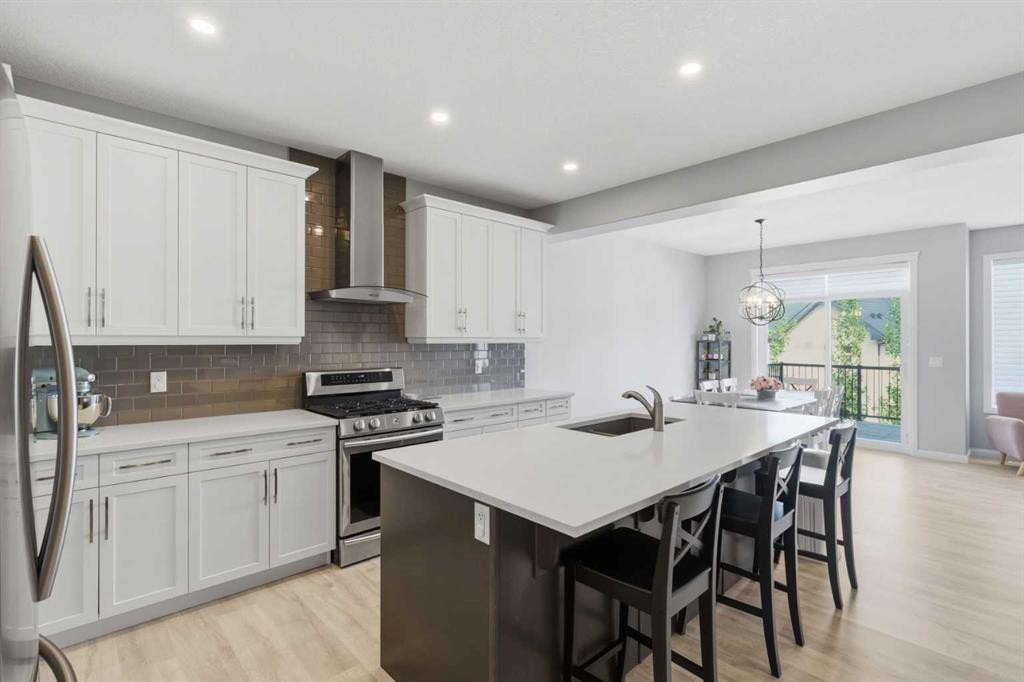 283 Nolanhurst Crescent Nw, Calgary, AB - Indoor Photo Showing Kitchen With Stainless Steel Kitchen With Upgraded Kitchen