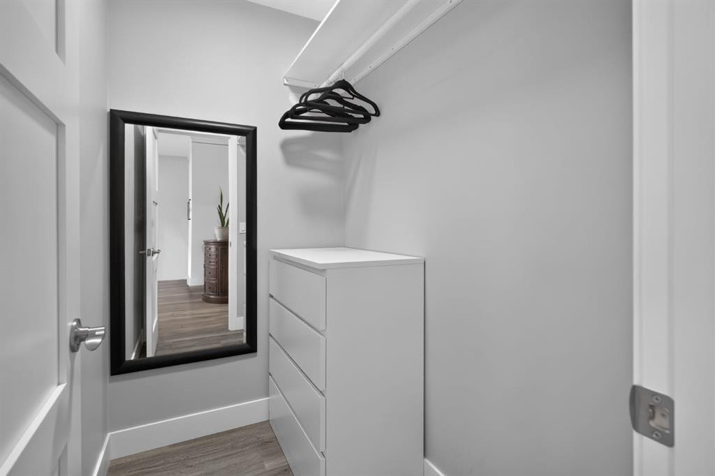 107 Edgevalley Close Nw, Calgary, AB - Indoor Photo Showing Other Room