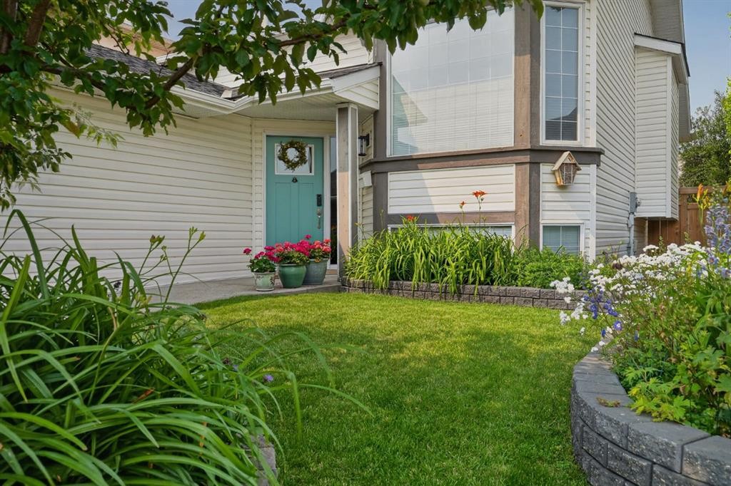 107 Edgevalley Close Nw, Calgary, AB - Outdoor