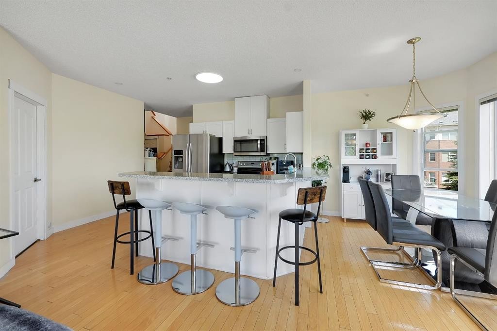 227-1920 14 Avenue Ne, Calgary, AB - Indoor