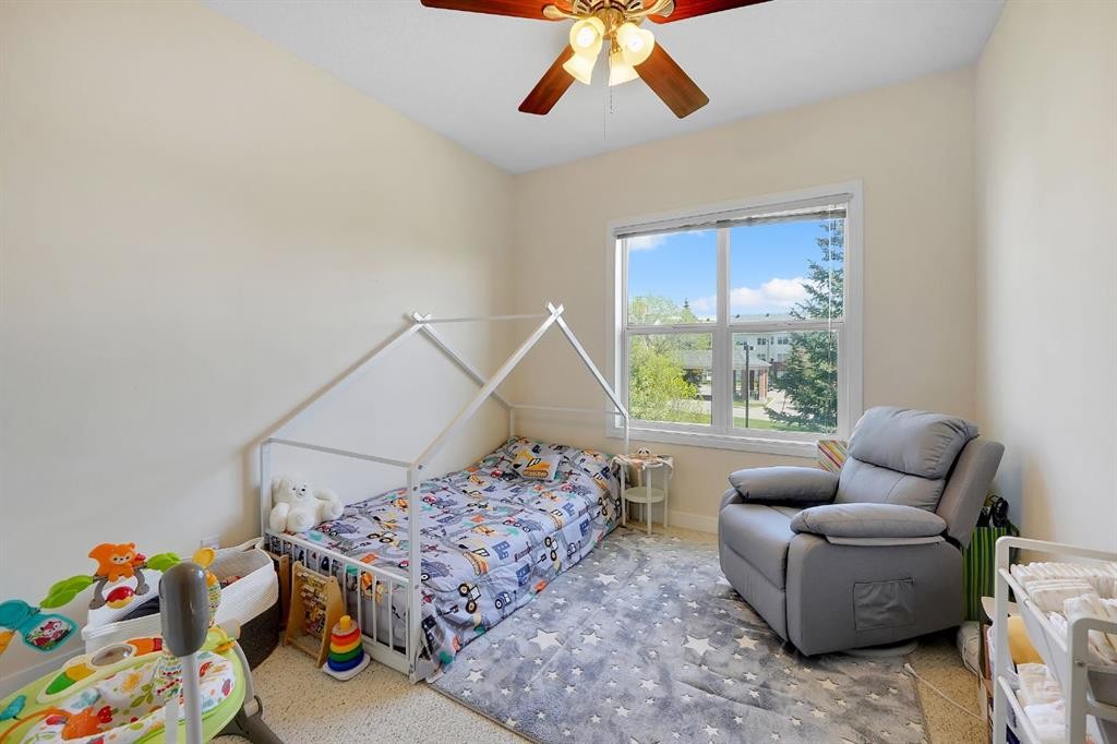 227-1920 14 Avenue Ne, Calgary, AB - Indoor Photo Showing Bedroom