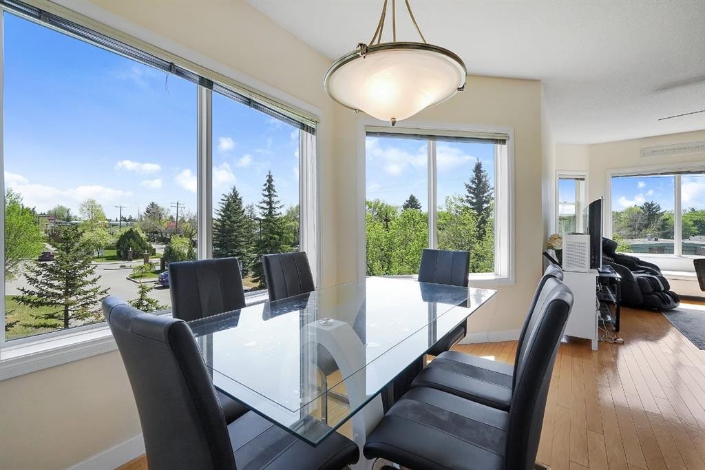 227-1920 14 Avenue Ne, Calgary, AB - Indoor Photo Showing Dining Room