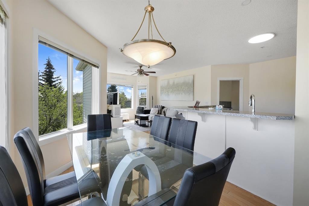 227-1920 14 Avenue Ne, Calgary, AB - Indoor Photo Showing Dining Room