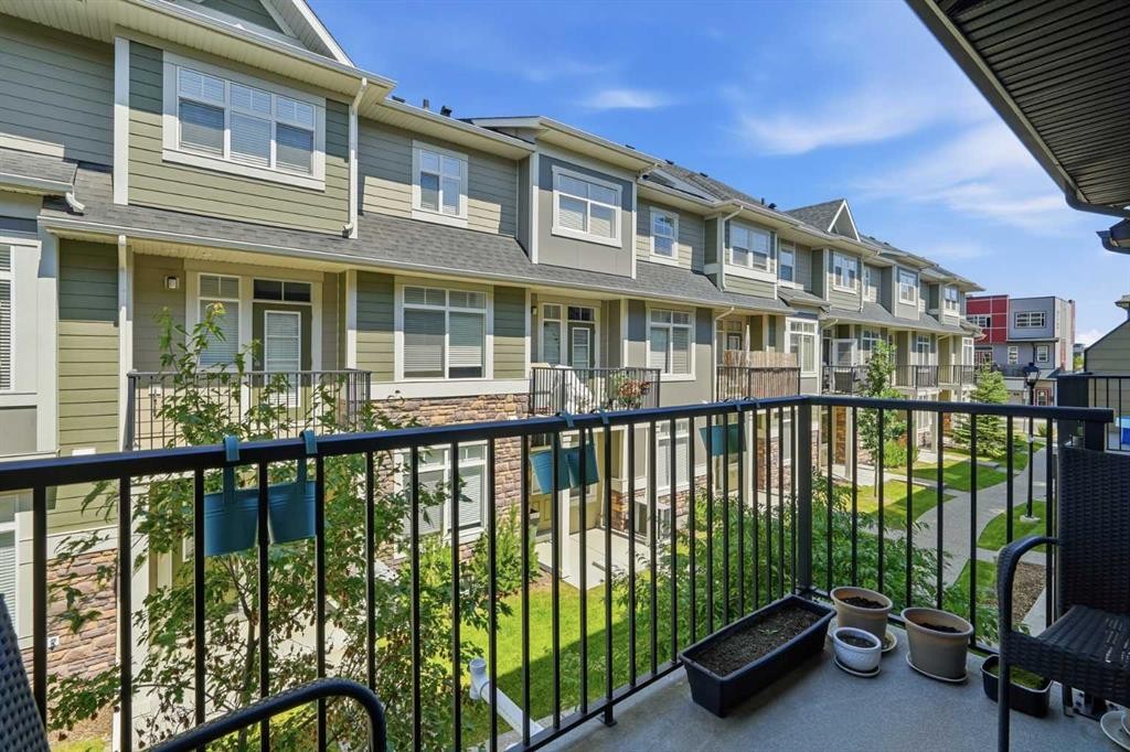 312 Wentworth Row Sw, Calgary, AB - Outdoor With Exterior