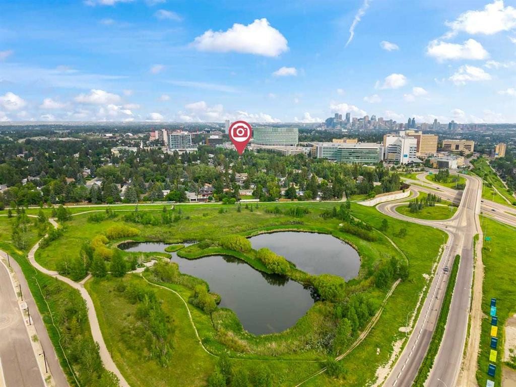 3207 Utah Place Nw, Calgary, AB - Outdoor With View
