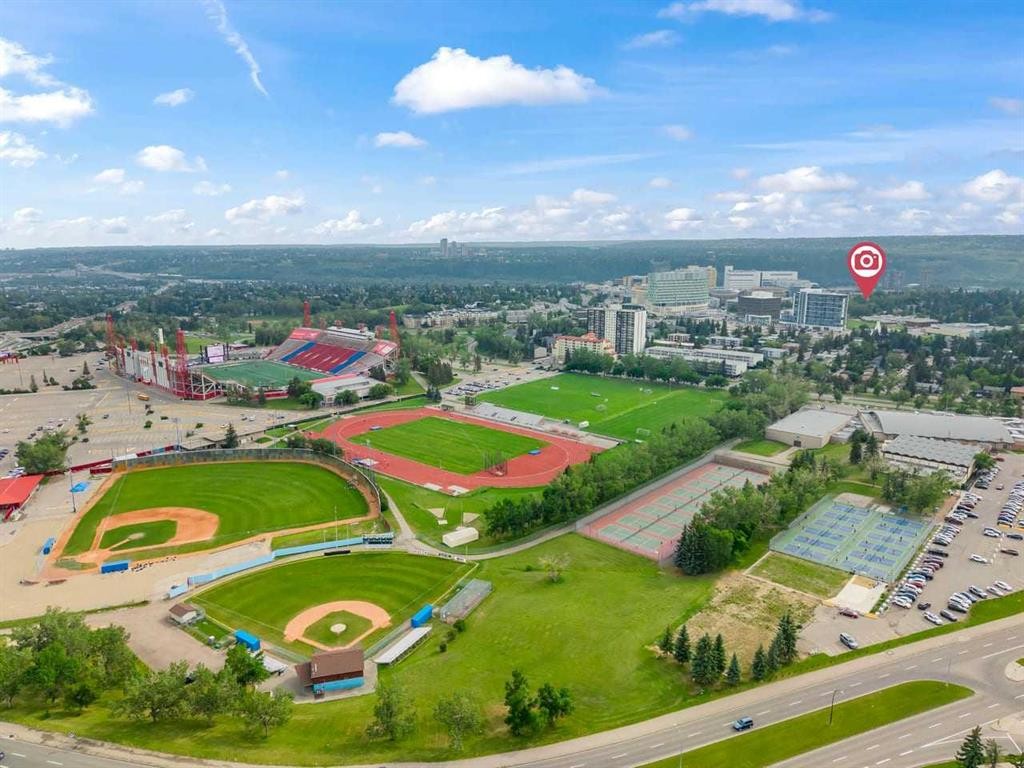 3207 Utah Place Nw, Calgary, AB - Outdoor With View