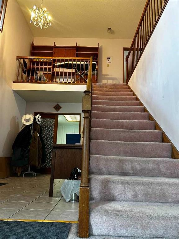 3207 Utah Place Nw, Calgary, AB - Indoor Photo Showing Other Room