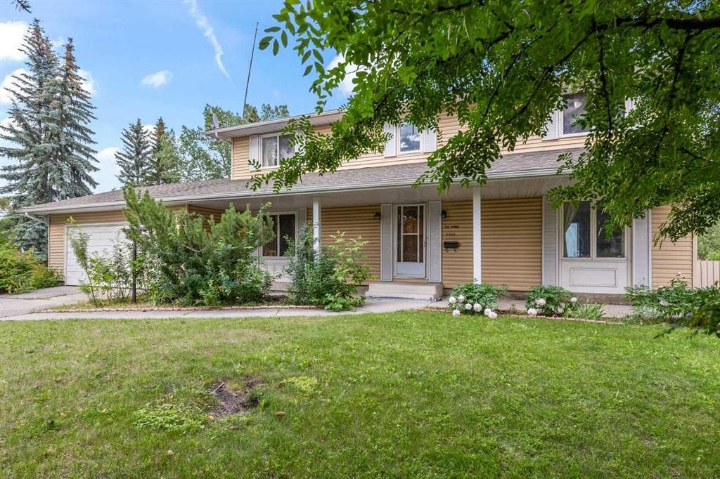 3207 Utah Place Nw, Calgary, AB - Outdoor With Facade