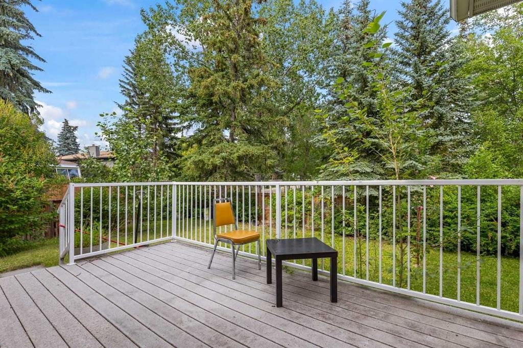 3207 Utah Place Nw, Calgary, AB - Outdoor
