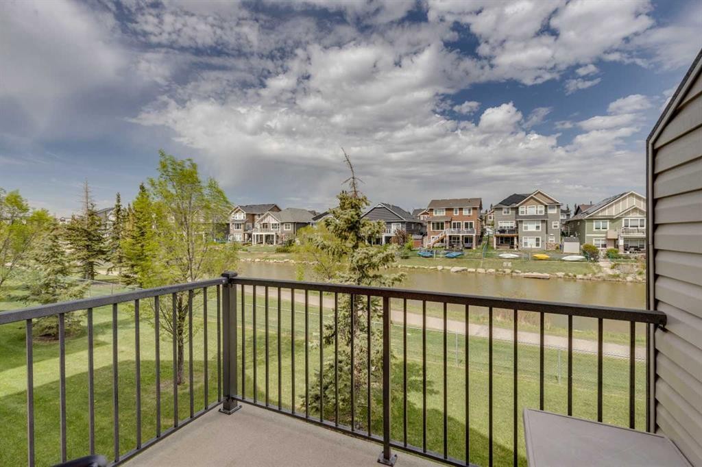 212 Bayside Point Sw, Airdrie, AB - Outdoor With Balcony With View