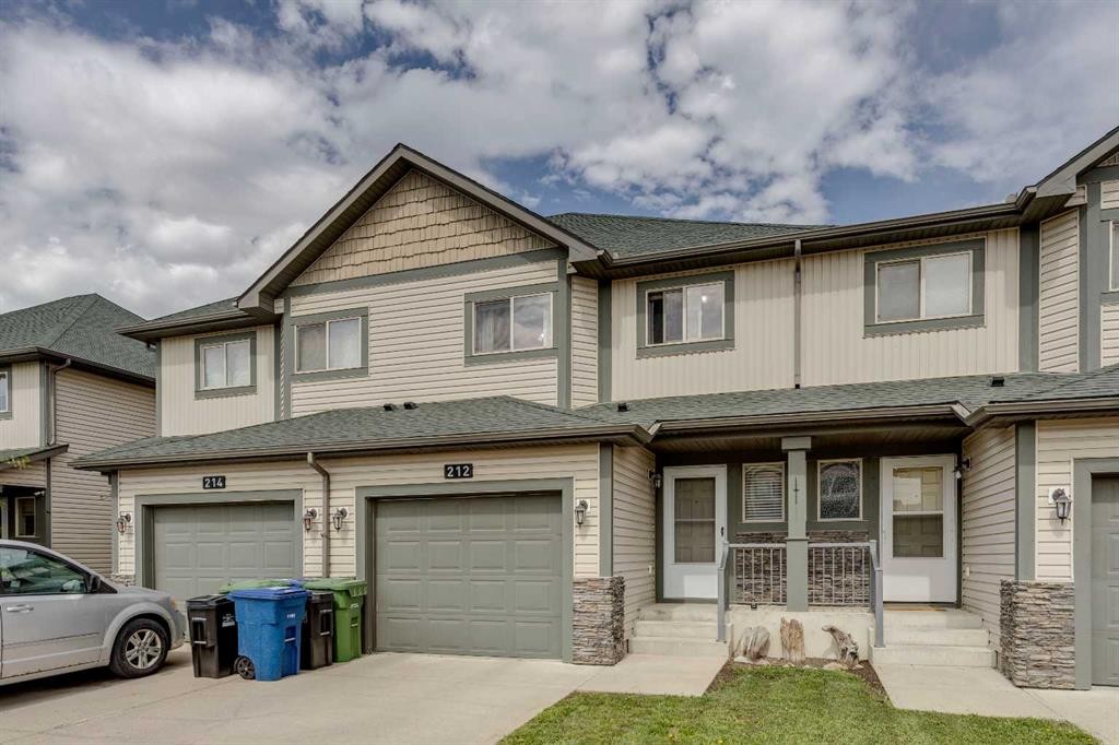 212 Bayside Point Sw, Airdrie, AB - Outdoor With Facade