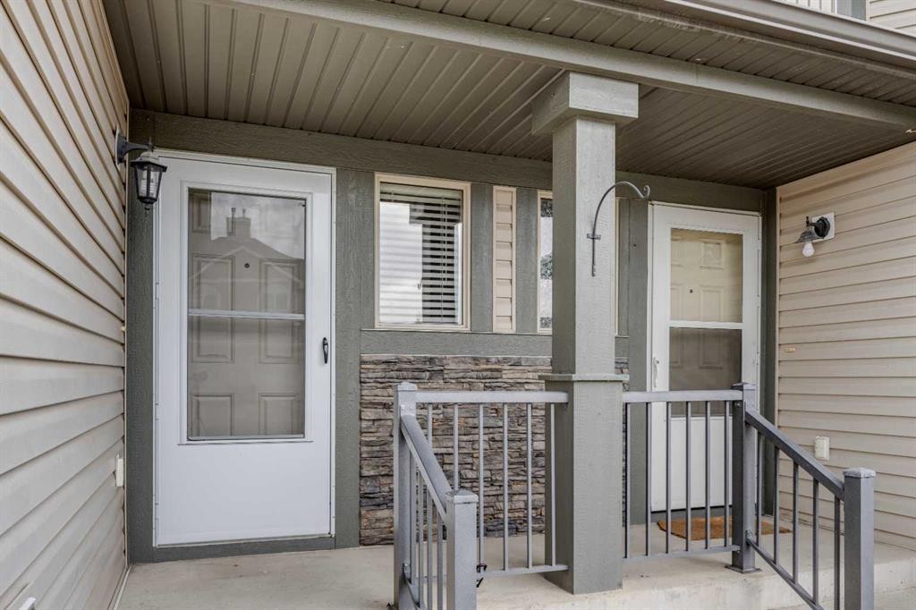 212 Bayside Point Sw, Airdrie, AB - Outdoor With Exterior