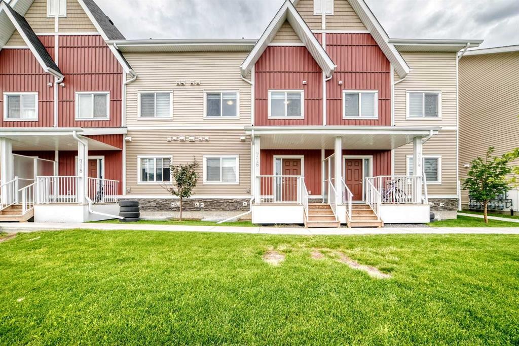 716-32 Red Embers Parade Ne, Calgary, AB - Outdoor With Deck Patio Veranda With Facade