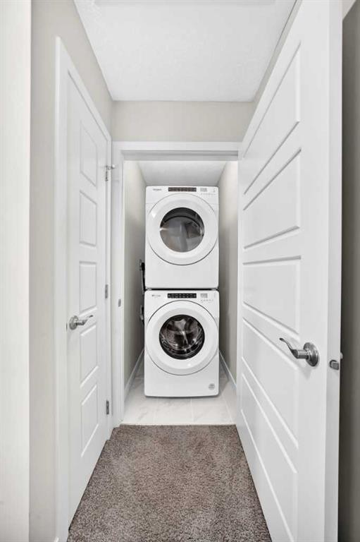 716-32 Red Embers Parade Ne, Calgary, AB - Indoor Photo Showing Laundry Room