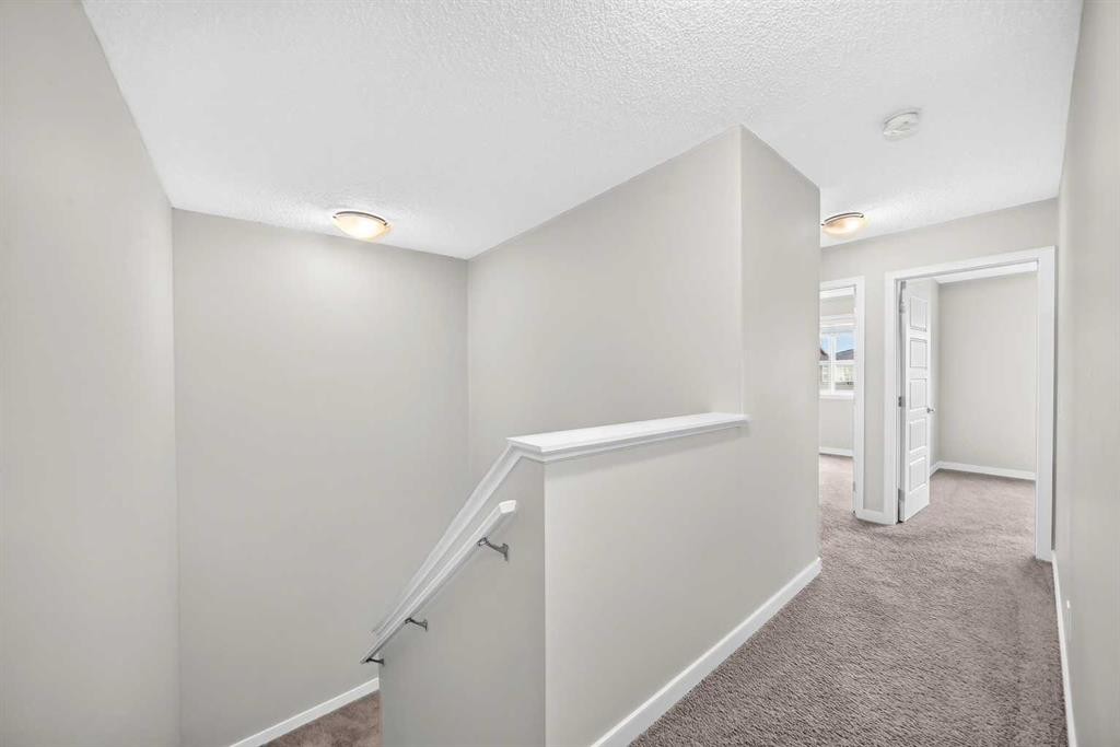 716-32 Red Embers Parade Ne, Calgary, AB - Indoor Photo Showing Other Room