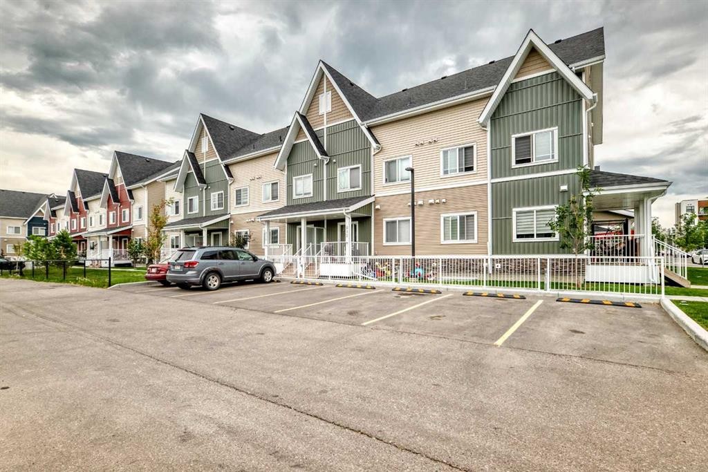 716-32 Red Embers Parade Ne, Calgary, AB - Outdoor With Facade