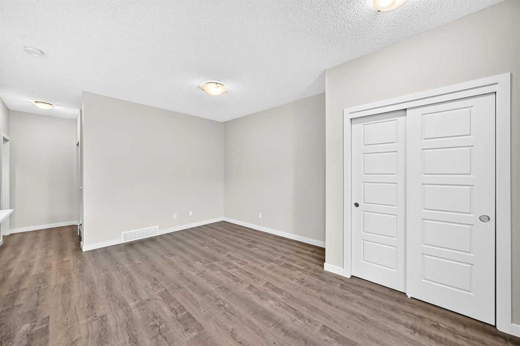 716-32 Red Embers Parade Ne, Calgary, AB - Indoor Photo Showing Other Room