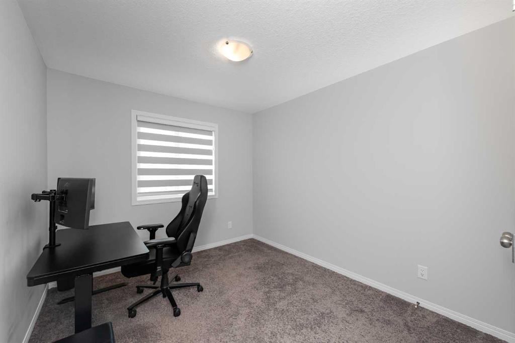 161 Red Sky Way Ne, Calgary, AB - Indoor Photo Showing Office
