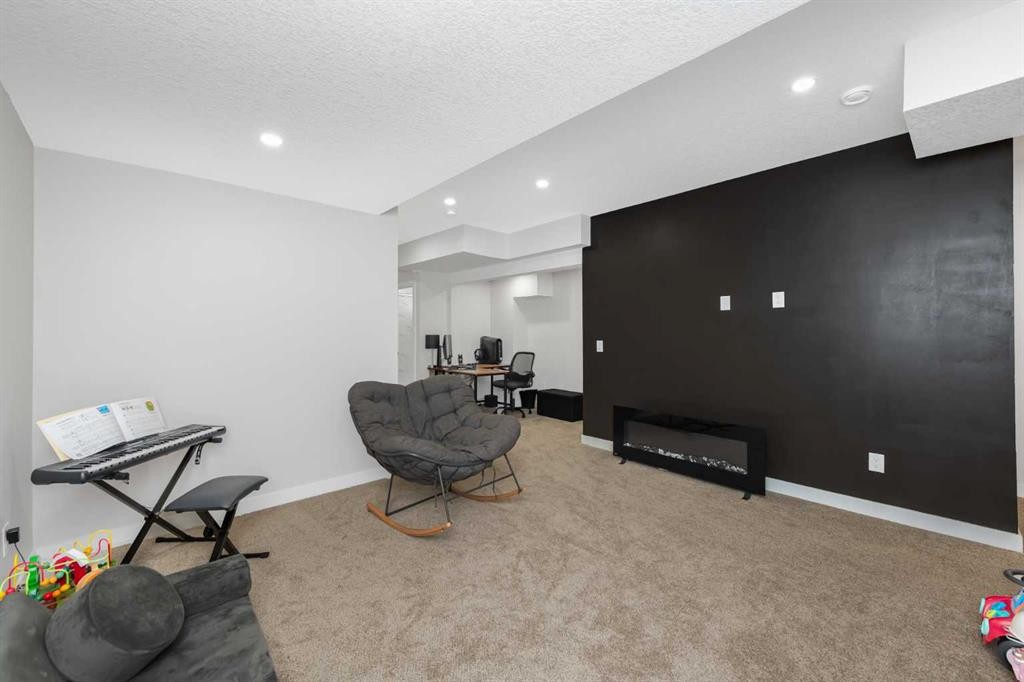 161 Red Sky Way Ne, Calgary, AB - Indoor