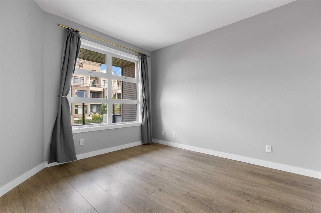405-880 Centre Avenue Ne, Calgary, AB - Indoor Photo Showing Other Room