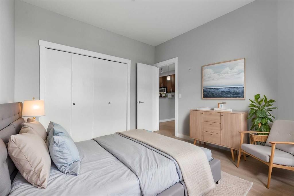 405-880 Centre Avenue Ne, Calgary, AB - Indoor Photo Showing Bedroom