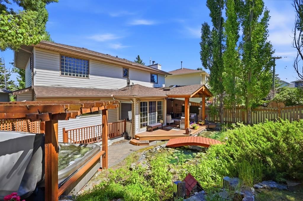 138 Shannon Hill Sw, Calgary, AB - Outdoor With Deck Patio Veranda With Exterior