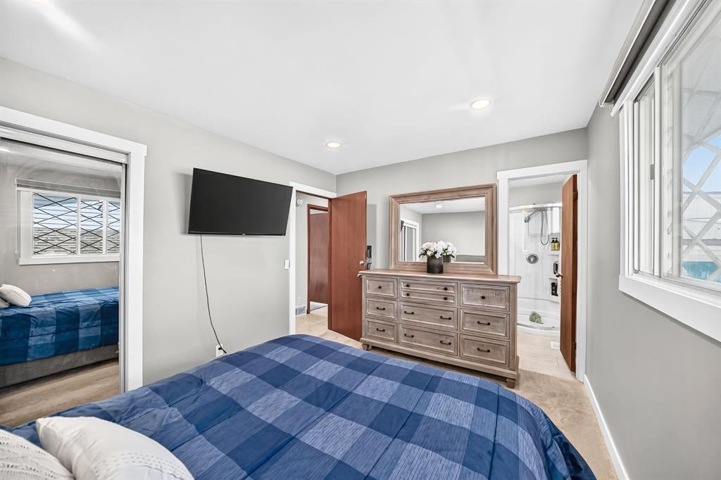 2203 65 Street Ne, Calgary, AB - Indoor Photo Showing Bedroom
