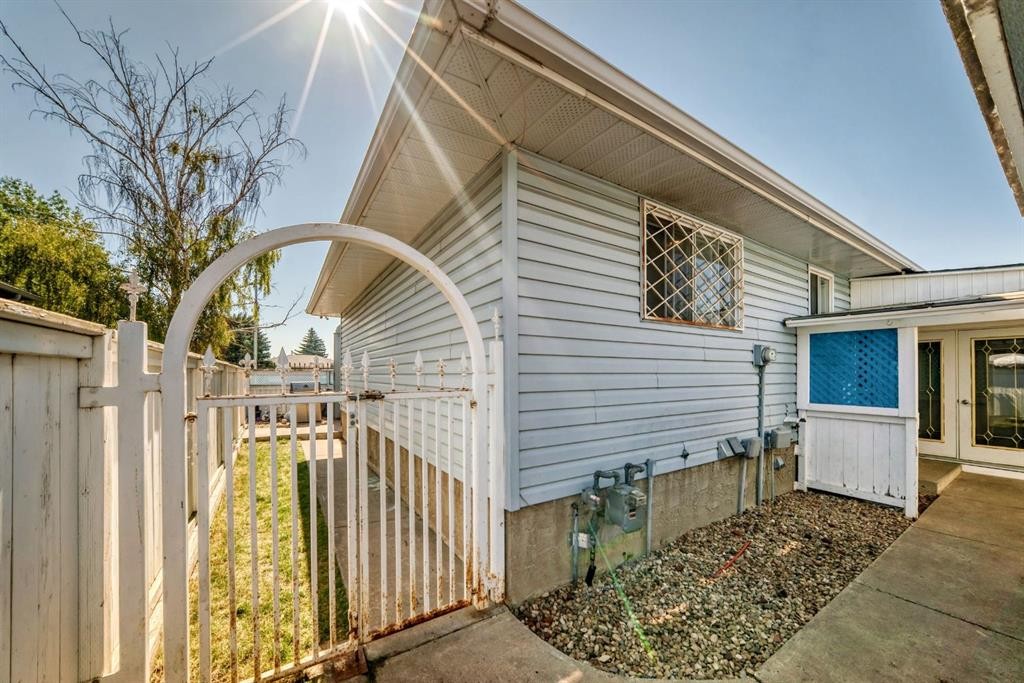 2203 65 Street Ne, Calgary, AB - Outdoor With Exterior