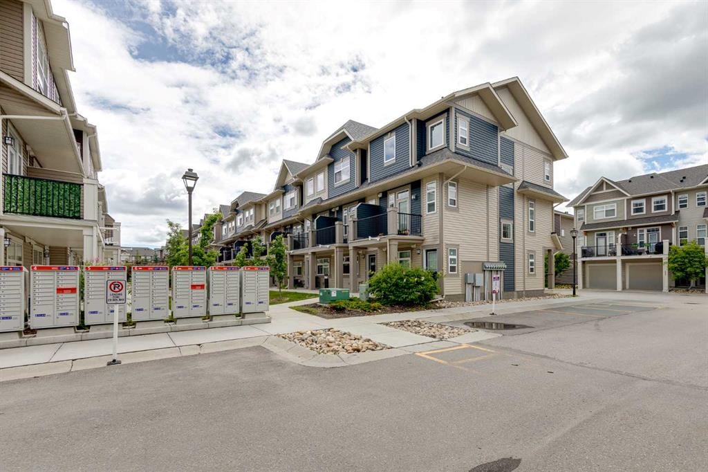 118 Legacy Path Se, Calgary, AB - Outdoor With Balcony With Facade
