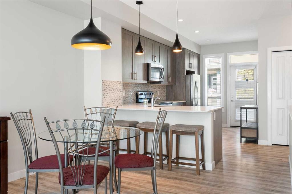 28-138 Seton Passage Se, Calgary, AB - Indoor