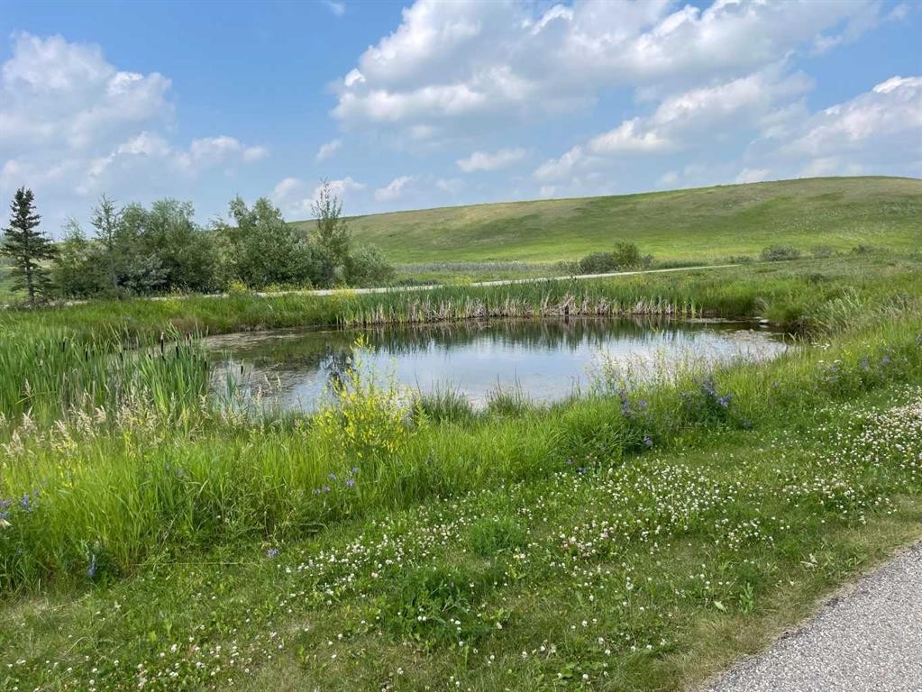 13 Valarosa Garden, Didsbury, AB