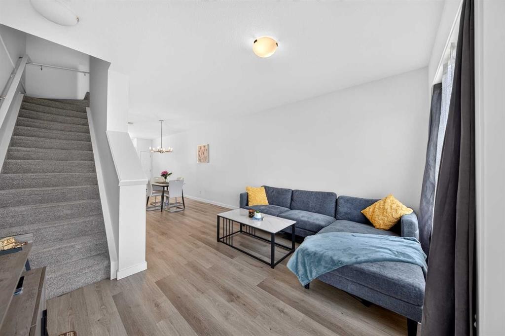 363-301 Redstone Boulevard Ne, Calgary, AB - Indoor