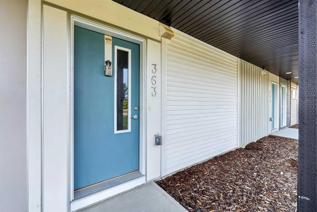 363-301 Redstone Boulevard Ne, Calgary, AB - Outdoor With Exterior