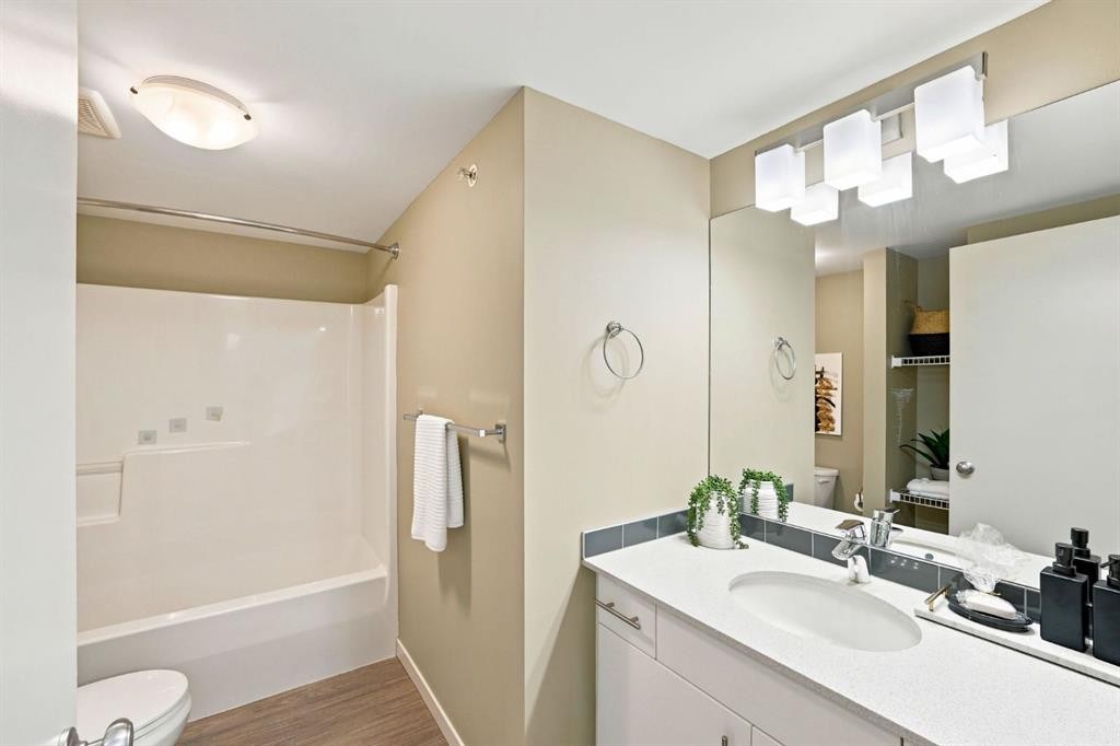 3407-181 Skyview Ranch Manor Ne, Calgary, AB - Indoor Photo Showing Bathroom
