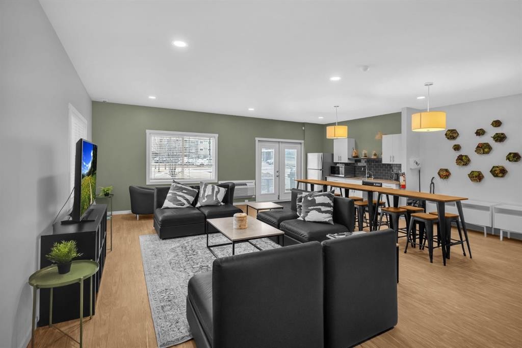 3407-181 Skyview Ranch Manor Ne, Calgary, AB - Indoor Photo Showing Living Room