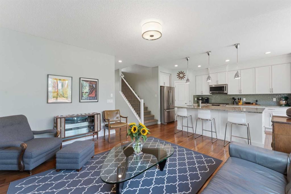 48 Brightoncrest Manor Se, Calgary, AB - Indoor
