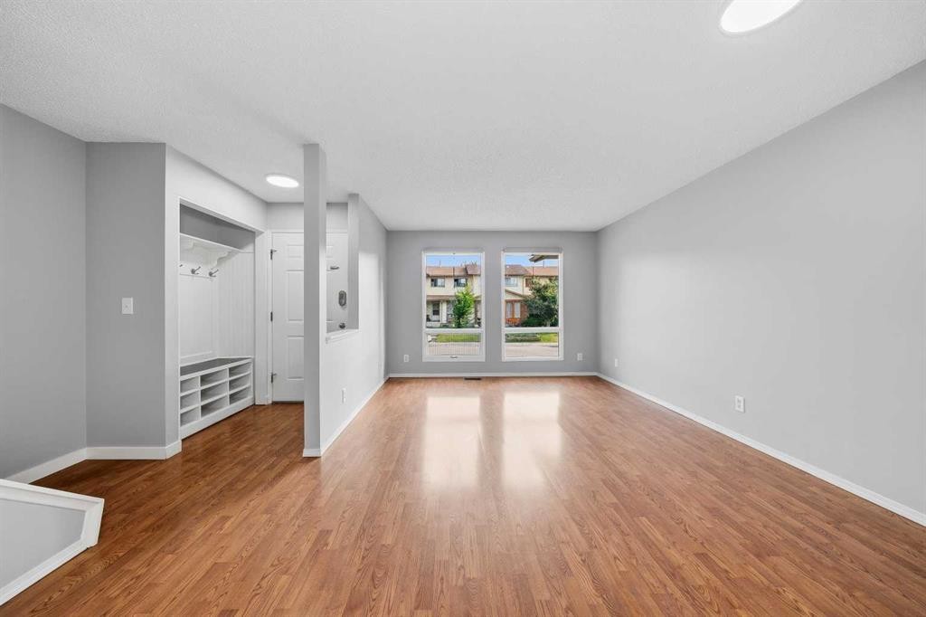 154 Midbend Place Se, Calgary, AB - Indoor Photo Showing Other Room