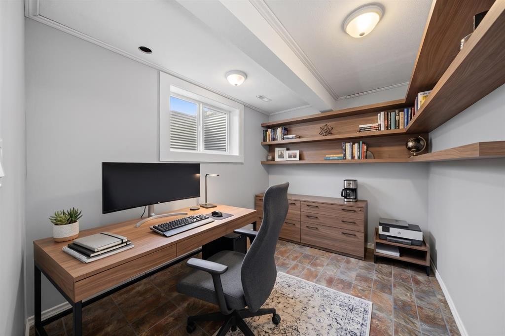 154 Midbend Place Se, Calgary, AB - Indoor Photo Showing Office