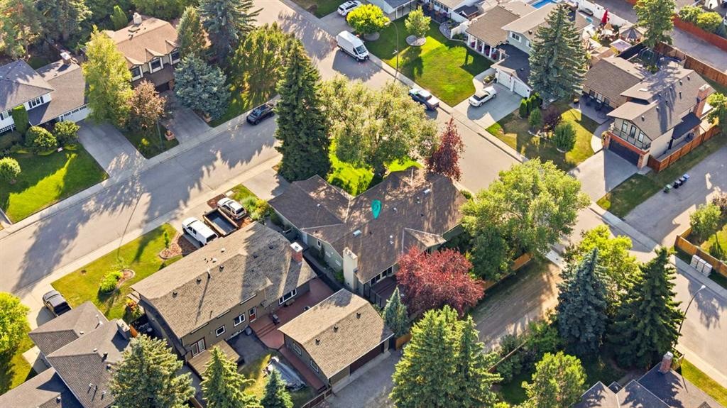 604 Willoughby Crescent Se, Calgary, AB - Outdoor With View