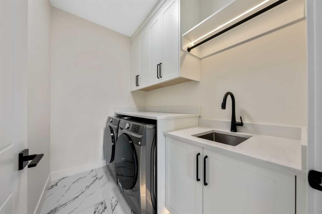 2431 23 Street Nw, Calgary, AB - Indoor Photo Showing Laundry Room